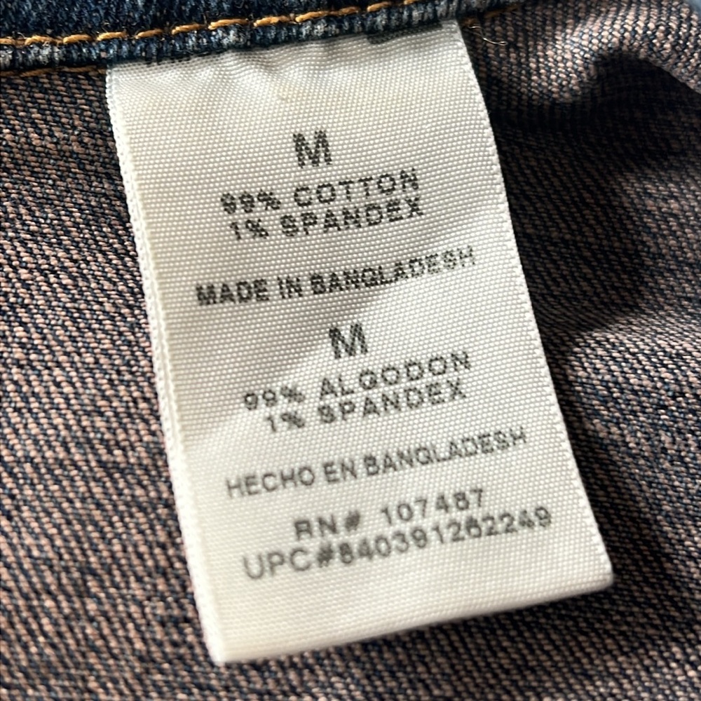 Rarely worn (maybe 2x) Vintage Size Med. Levi’s Blue Denim Blazer. - Picture 8 of 10